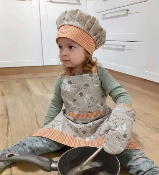 CEDR Kuchyňská sada dětská (zástěrka + 2 chňapky + čepice)