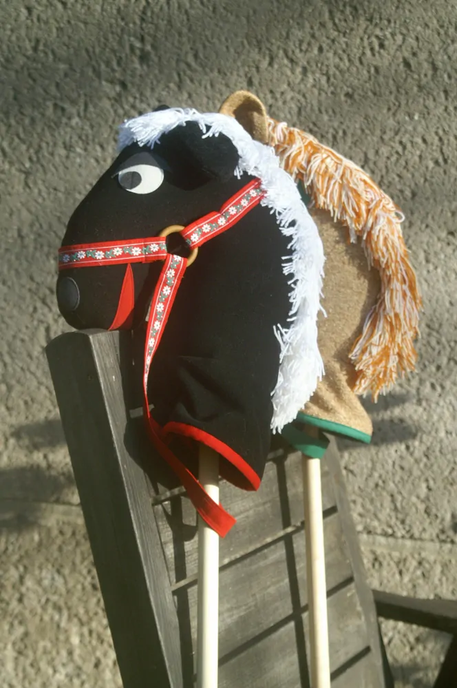 CEDR Textilní kůň na tyči