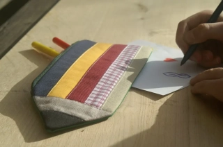 CEDR Penál látkový 24,5 x 9,5 cm vícebarevný