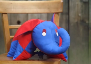 CEDR Polštář zavazovací 50x50cm slon